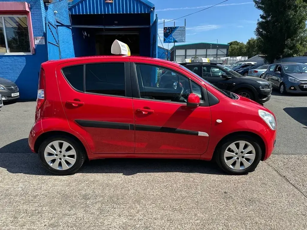 Used Suzuki Splash GLS 86 HP (63 kW) 2010 Red Hatchback