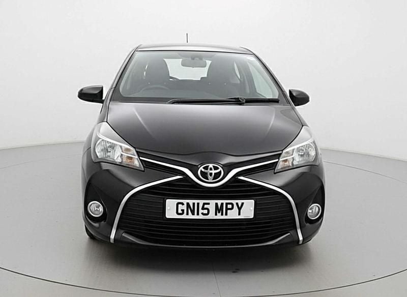 Used Toyota Yaris 2015 Black Hatchback