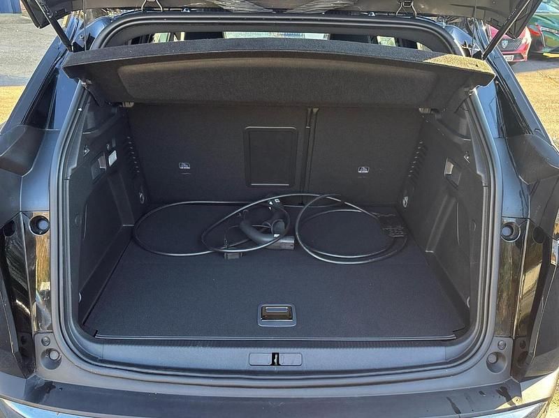 New Peugeot 3008 Allure+ 300 HP (220 kW) 2025 Black SUV