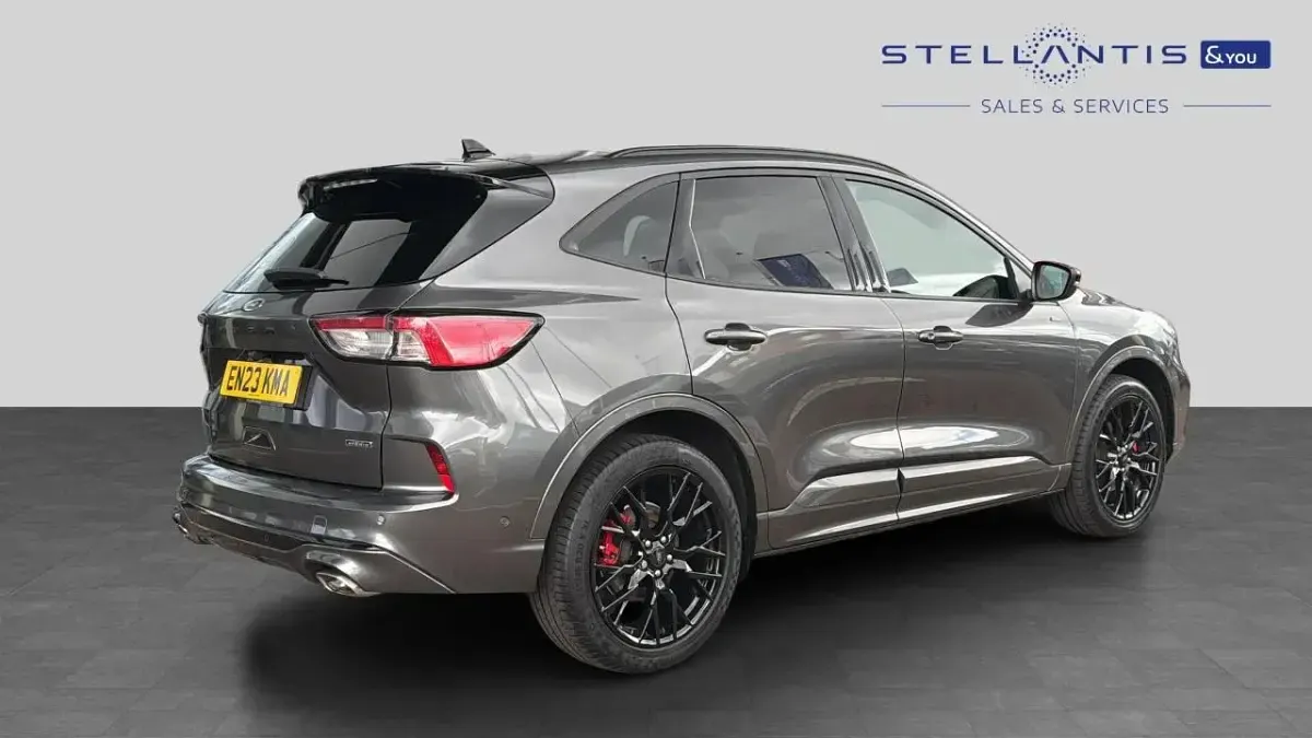 Used Ford Kuga ST-Line X 222 HP (163 kW) 2023 SUV