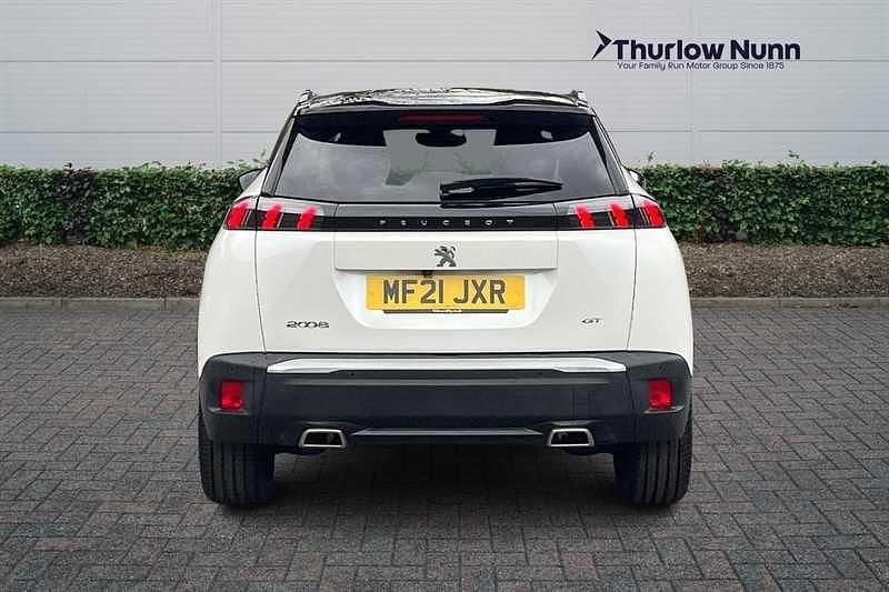 Used Peugeot 2008 Premium 130 HP (95 kW) 2021 White SUV