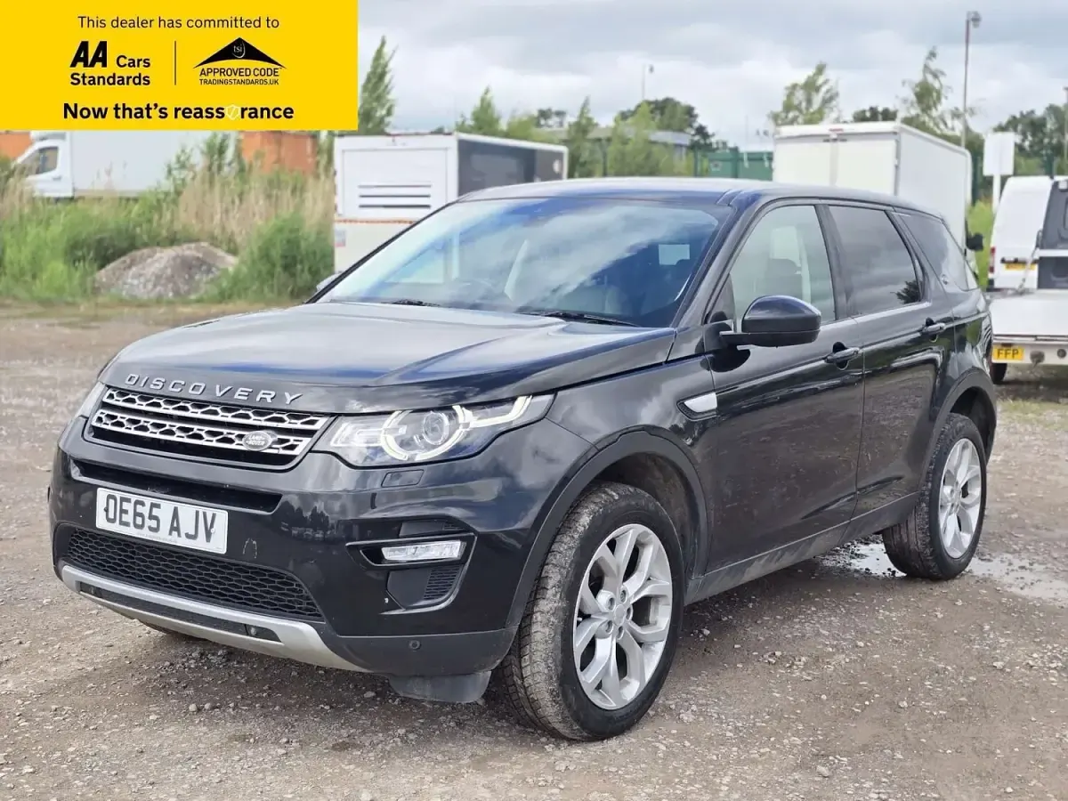 Used Land Rover Discovery Sport HSE 180 HP (132 kW) 2015 Black SUV