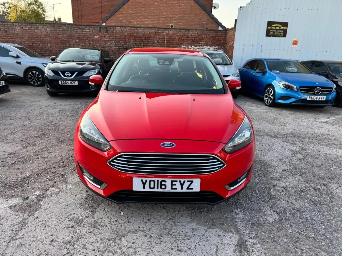 Used Ford Focus Titanium 2016 Red Hatchback