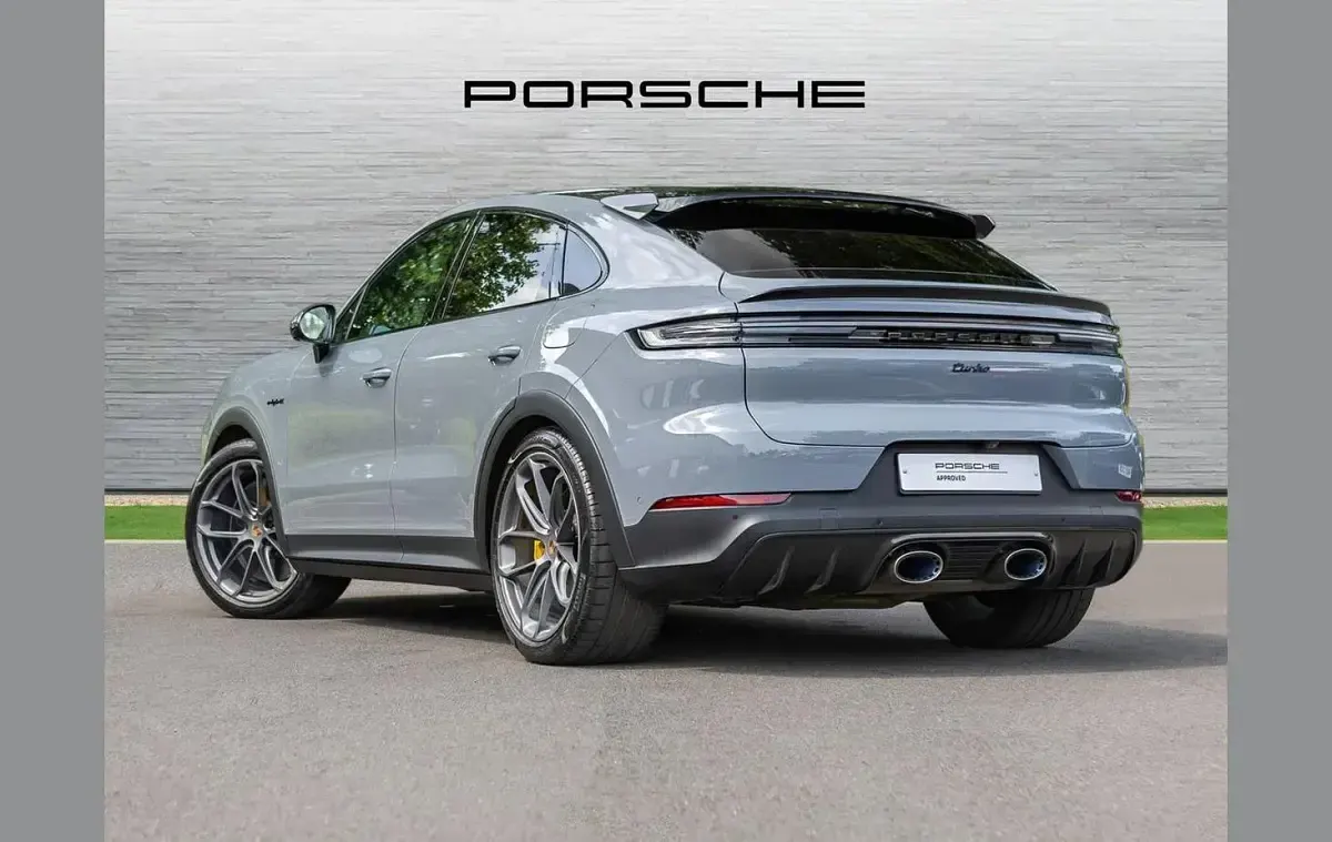 Used Porsche Cayenne Turbo S E-Hybrid 729 HP (536 kW) 2025 Grey SUV