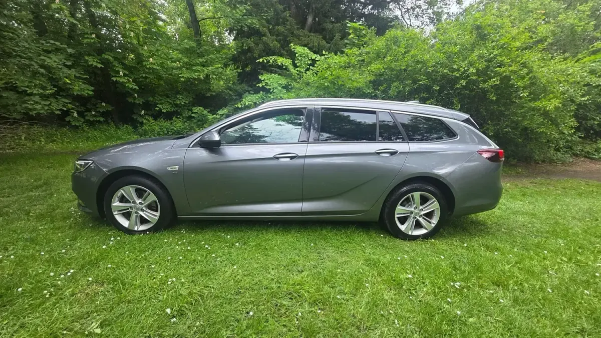 Used Vauxhall Insignia SRi 2018 Grey Estate