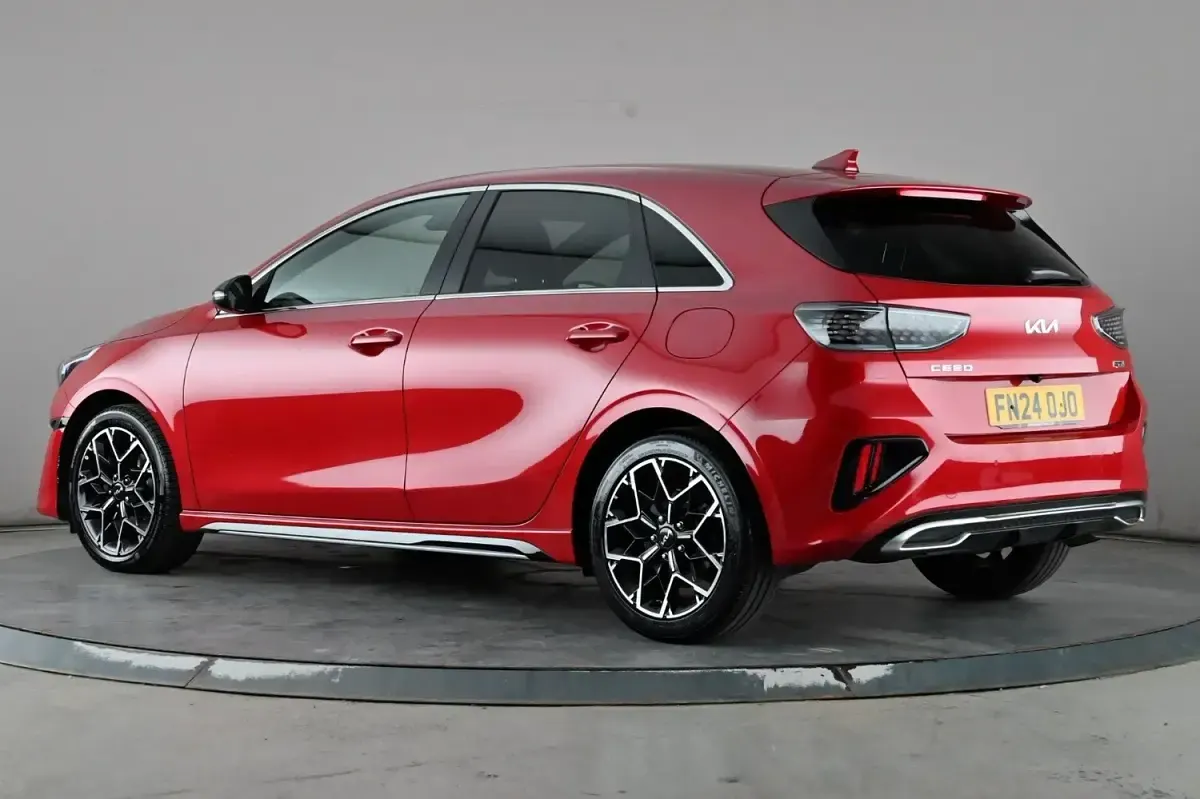 Used Kia Ceed GT GT-Line 158 HP (116 kW) 2024 Red Hatchback