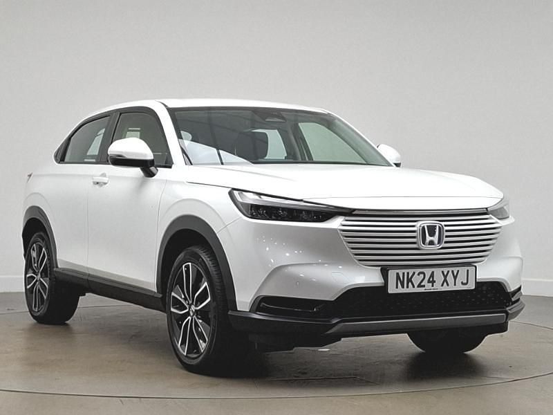 White Used 2024 Honda HR-V Elegance SUV | £25,498 (A bit pricey) - Image 1/4