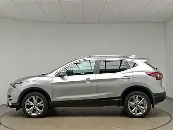 Used Nissan Qashqai N-Connecta 115 HP (84 kW) 2019 Silver SUV