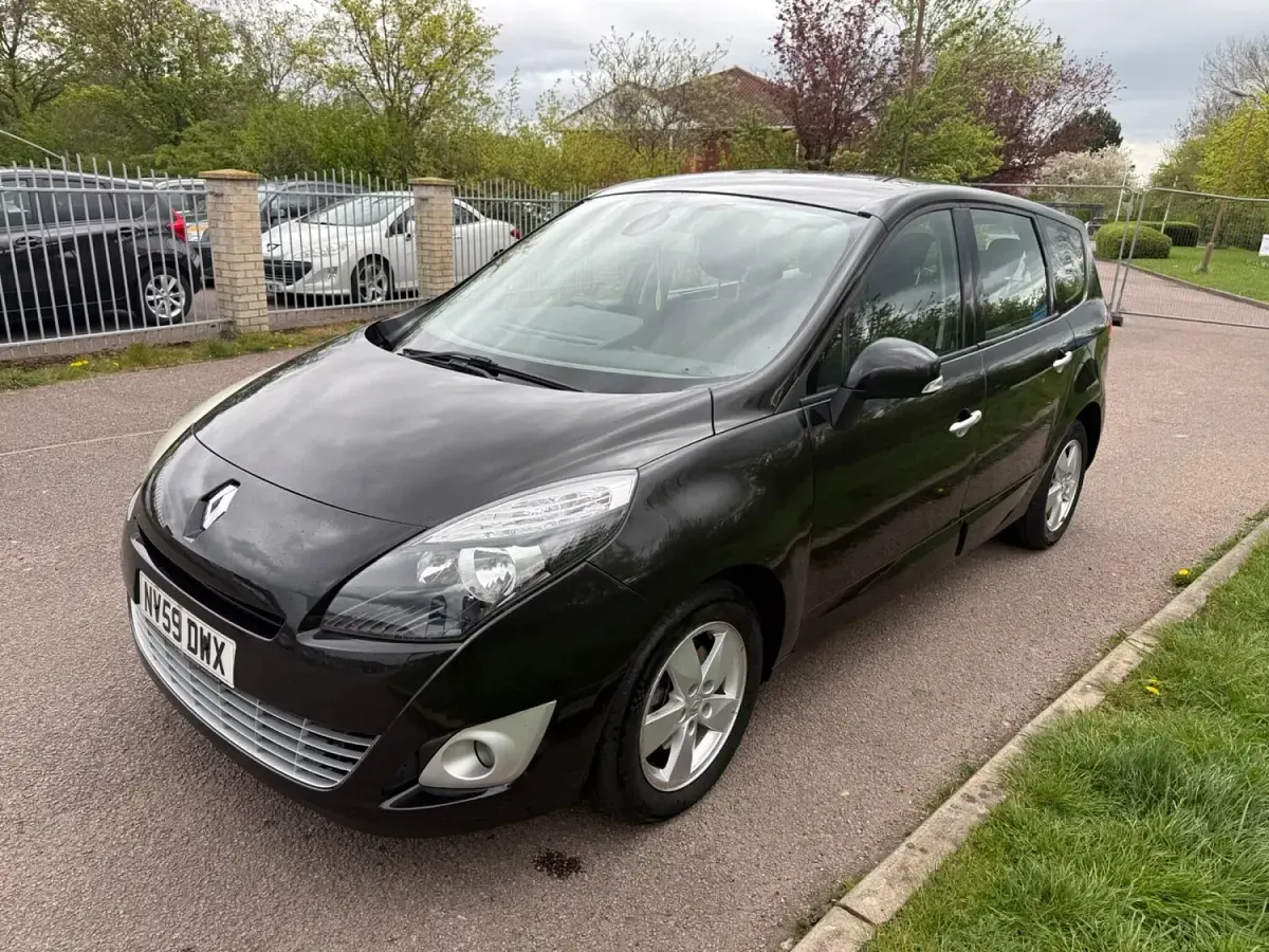 Used Renault Grand Scénic II Dynamique 2009 Black MPV