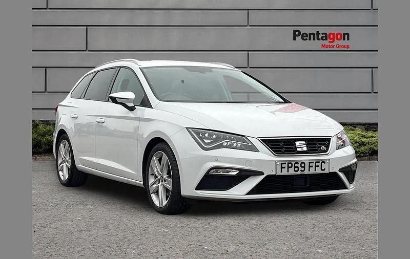 White Used 2019 Seat Leon ST FR Estate | £12,995 (Fair price) - Image 1/4