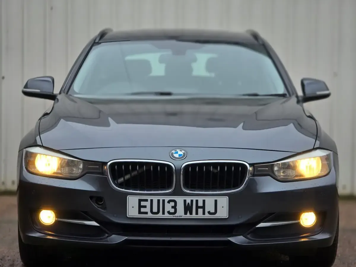 Usado BMW 316 Sport Line 2013 Gris Familiar