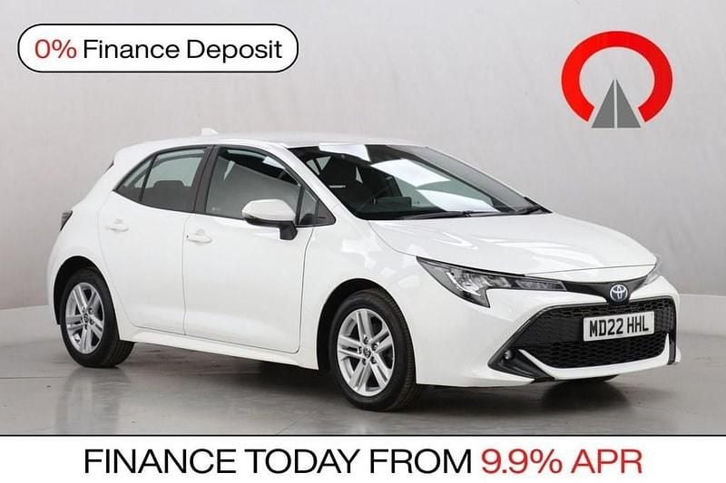 Used Toyota Corolla 122 HP (89 kW) 2022 White Hatchback