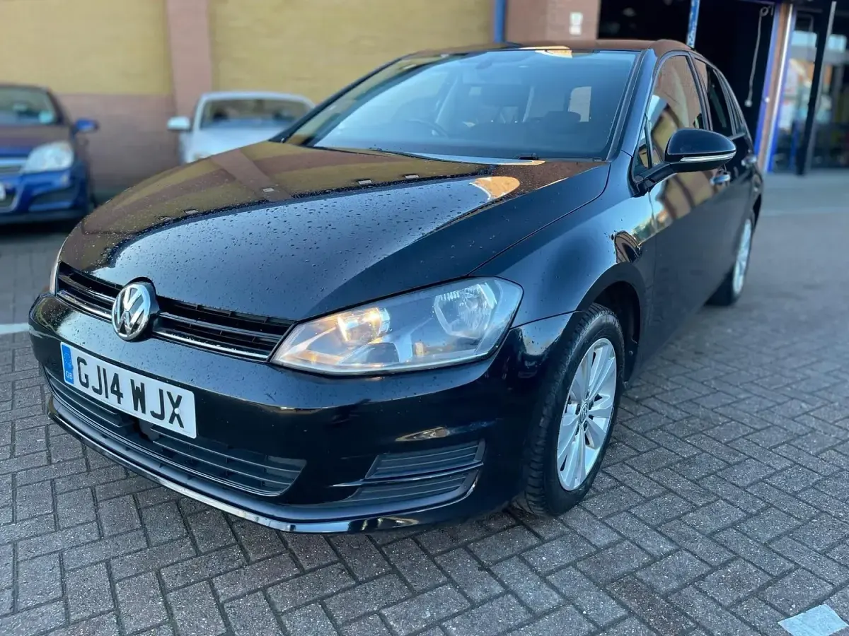Used VW Golf VII SE 122 HP (89 kW) 2014 Black Hatchback