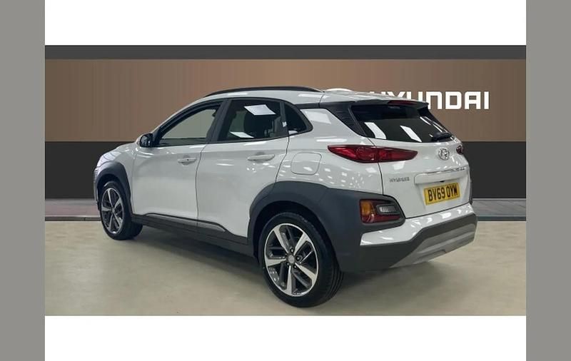 Used Hyundai Kona Premium SE 117 HP (86 kW) 2019 White SUV