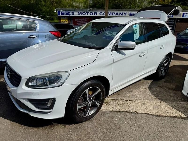 Used Volvo XC60 R-Design 181 HP (133 kW) 2014 White SUV