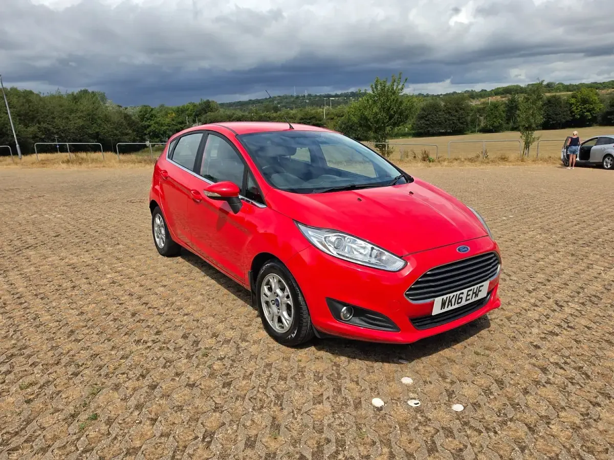 Used Ford Fiesta Zetec 2016 Red Hatchback