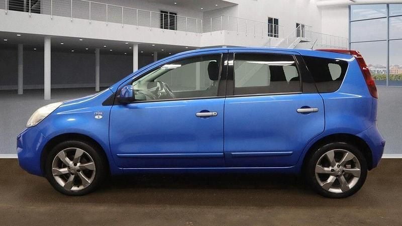 Used Nissan Note N-TEC 110 HP (80 kW) 2011 Blue Hatchback