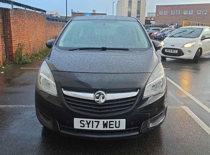 Used Vauxhall Meriva Club 120 HP (88 kW) 2017 Black MPV