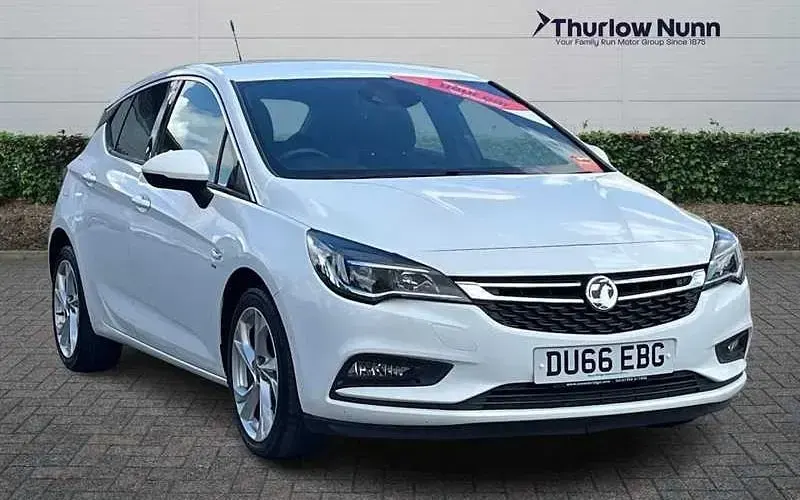 Used Vauxhall Astra SRi 101 HP (74 kW) 2016 Hatchback