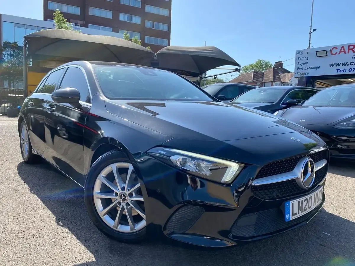 Used Mercedes A180 Executive 136 HP (100 kW) 2020 Black Hatchback
