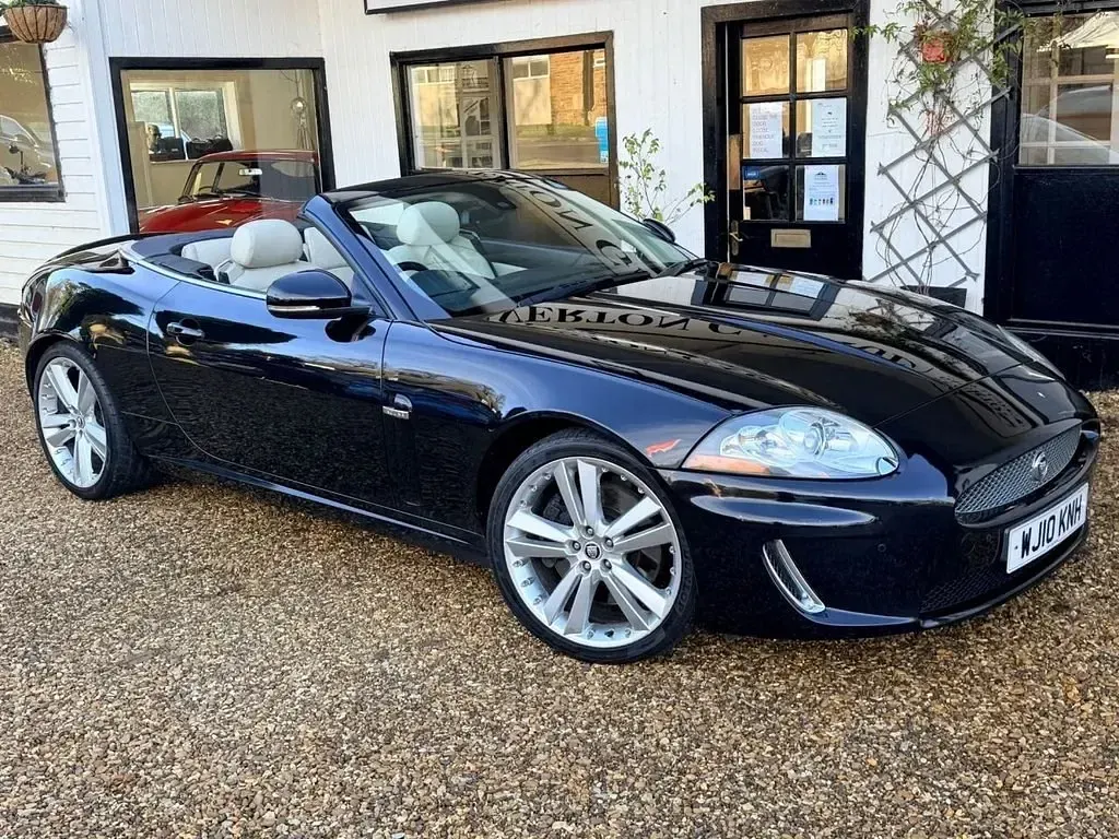 Usado Jaguar XK Portfolio 385 CV (283 kW) 2010 Negro Descapotable