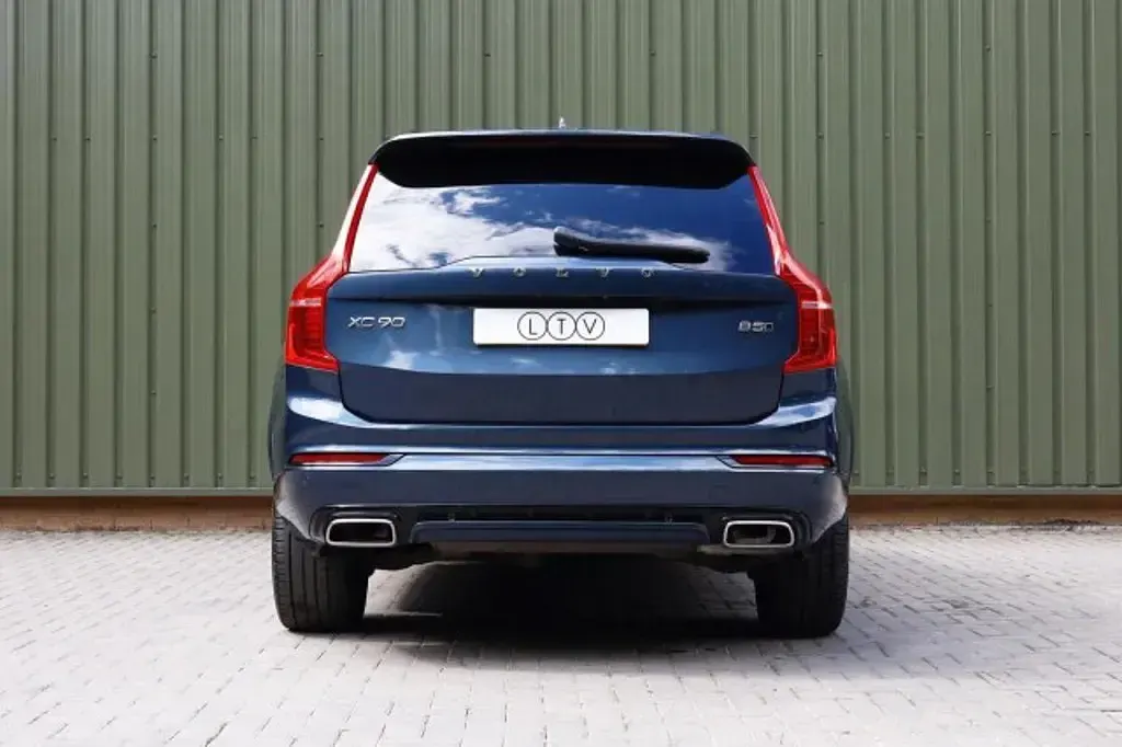 Used Volvo XC90 R-Design 235 HP (172 kW) 2021 Blue SUV