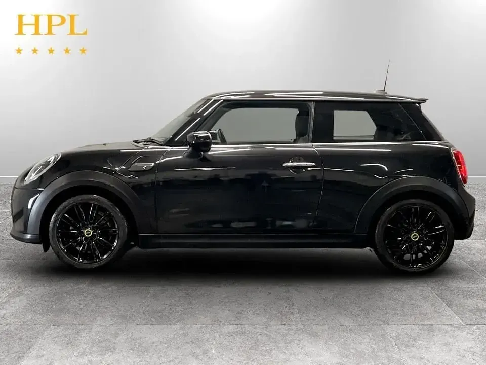 Used Mini Cooper SE Hatch 135 kW (184 HP) 2023 Black Hatchback