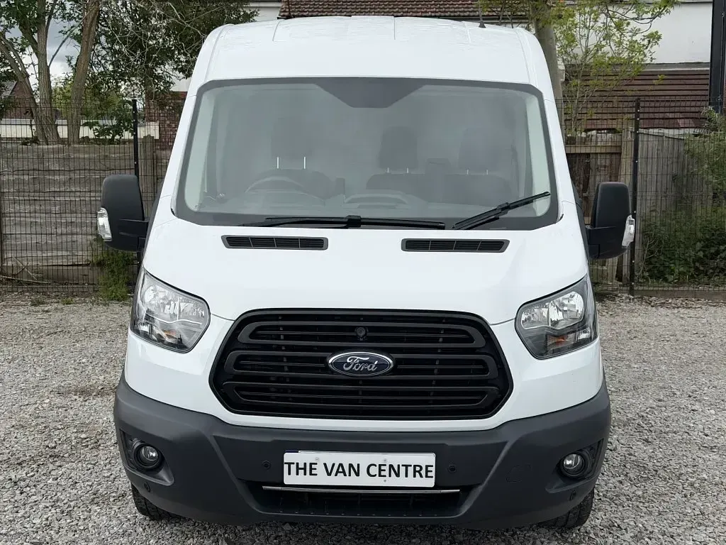 Usado Ford Transit 130 CV (95 kW) 2018 Blanco Van