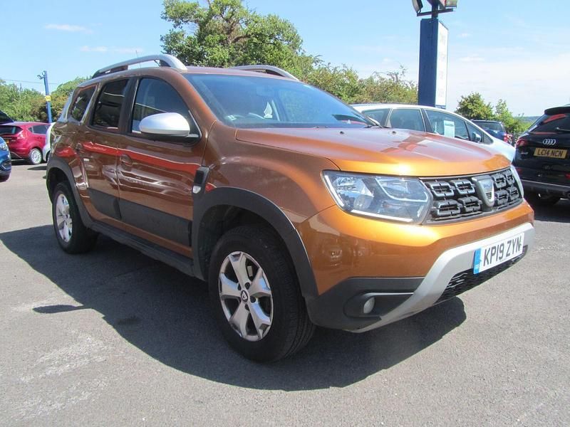 Orange Used 2019 Dacia Duster Comfort SUV | £9,795 (A bit pricey) - Image 1/4