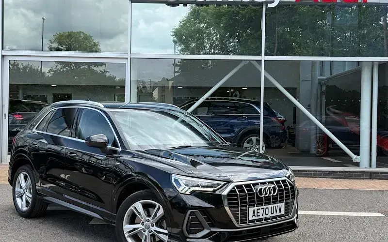 Usado Audi Q3 S-Line 190 HP (139 kW) 2023 SUV