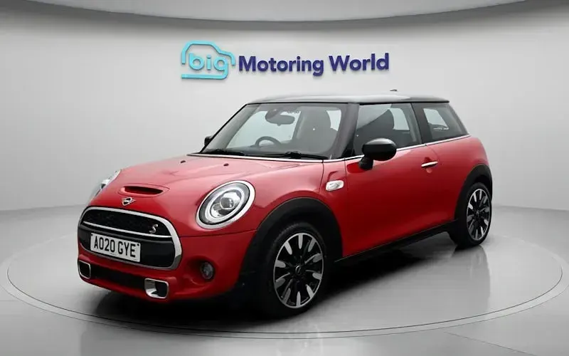 Used Mini Cooper S Exclusive 192 HP (141 kW) 2020 Red Hatchback