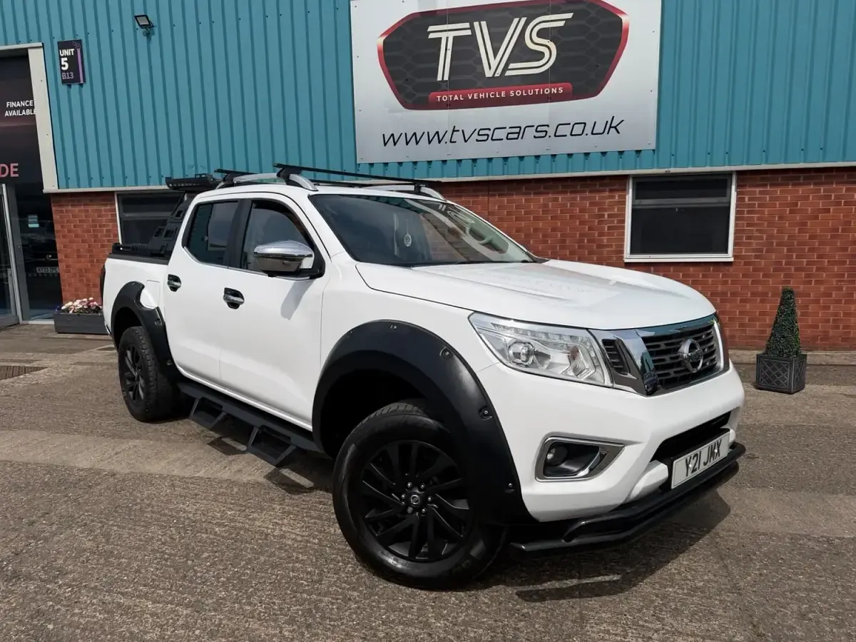Used Nissan Navara Tekna 2019 White Pickup