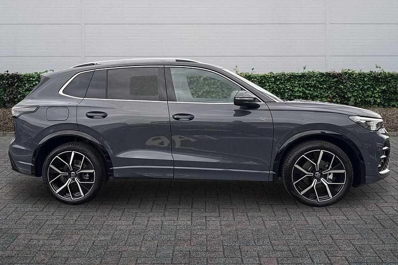 Used VW Tiguan R-line 2025 Dolphin grey SUV