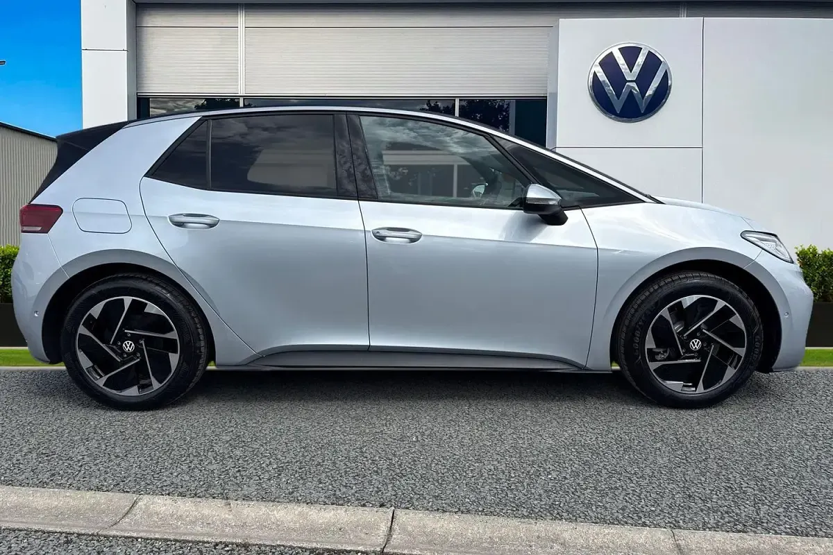 New VW ID.3 Pro 150 kW (204 HP) 2026 Silver Hatchback