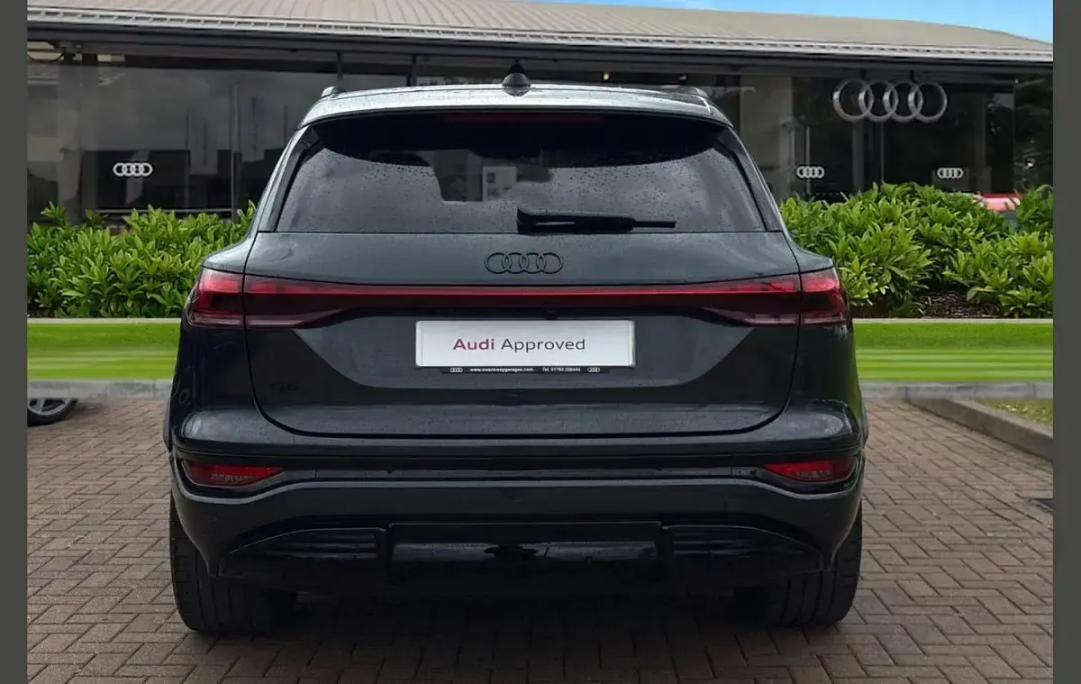 Used Audi Q6 e-tron Performance 225 kW (306 HP) 2025 Grey SUV