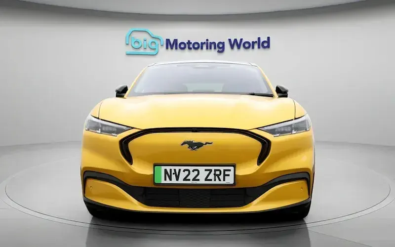 Used Ford Mustang Extended Range 351 HP (258 kW) 2021 Orange Estate