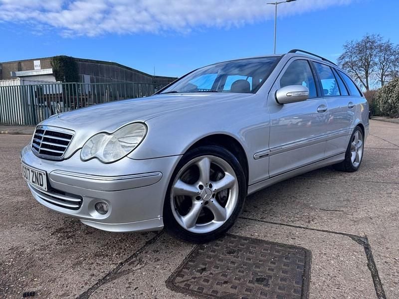 Used Mercedes C180 Avantgarde 143 HP (105 kW) 2007 Silver Estate