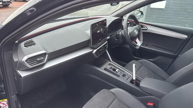 Used Seat Leon FR Sport 150 HP (110 kW) 2025 Hatchback