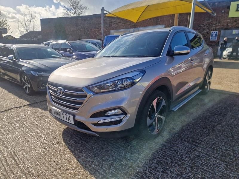 Used Hyundai Tucson Premium 185 HP (136 kW) 2016 Beige SUV