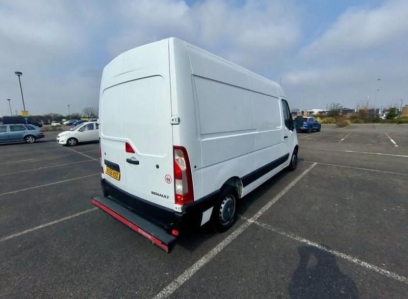 Used Renault Master Business 2016 White Van