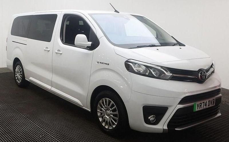 Used Toyota Proace Verso City 100 kW (136 HP) 2024 White MPV