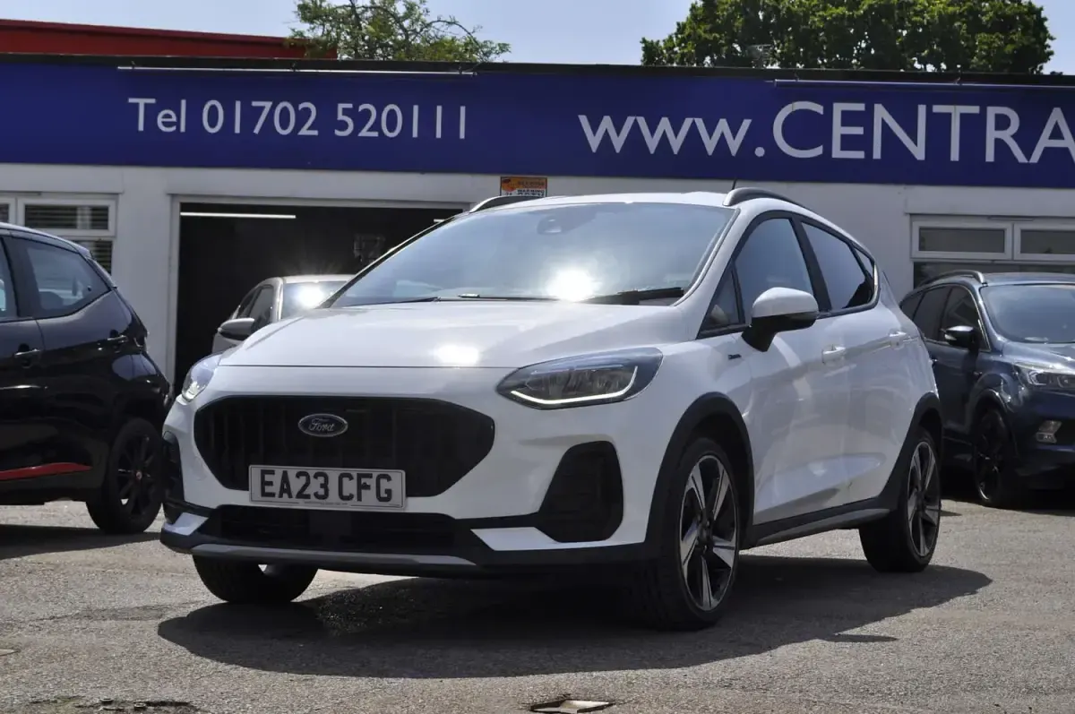 Used Ford T Active 2023 White Hatchback