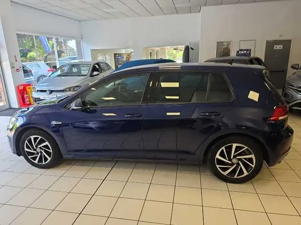 Used VW Golf VIII Match 130 HP (95 kW) 2020 Blue Hatchback