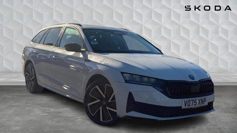 Used Skoda Octavia SportLine 150 HP (110 kW) 2025 Moon white metallic Estate