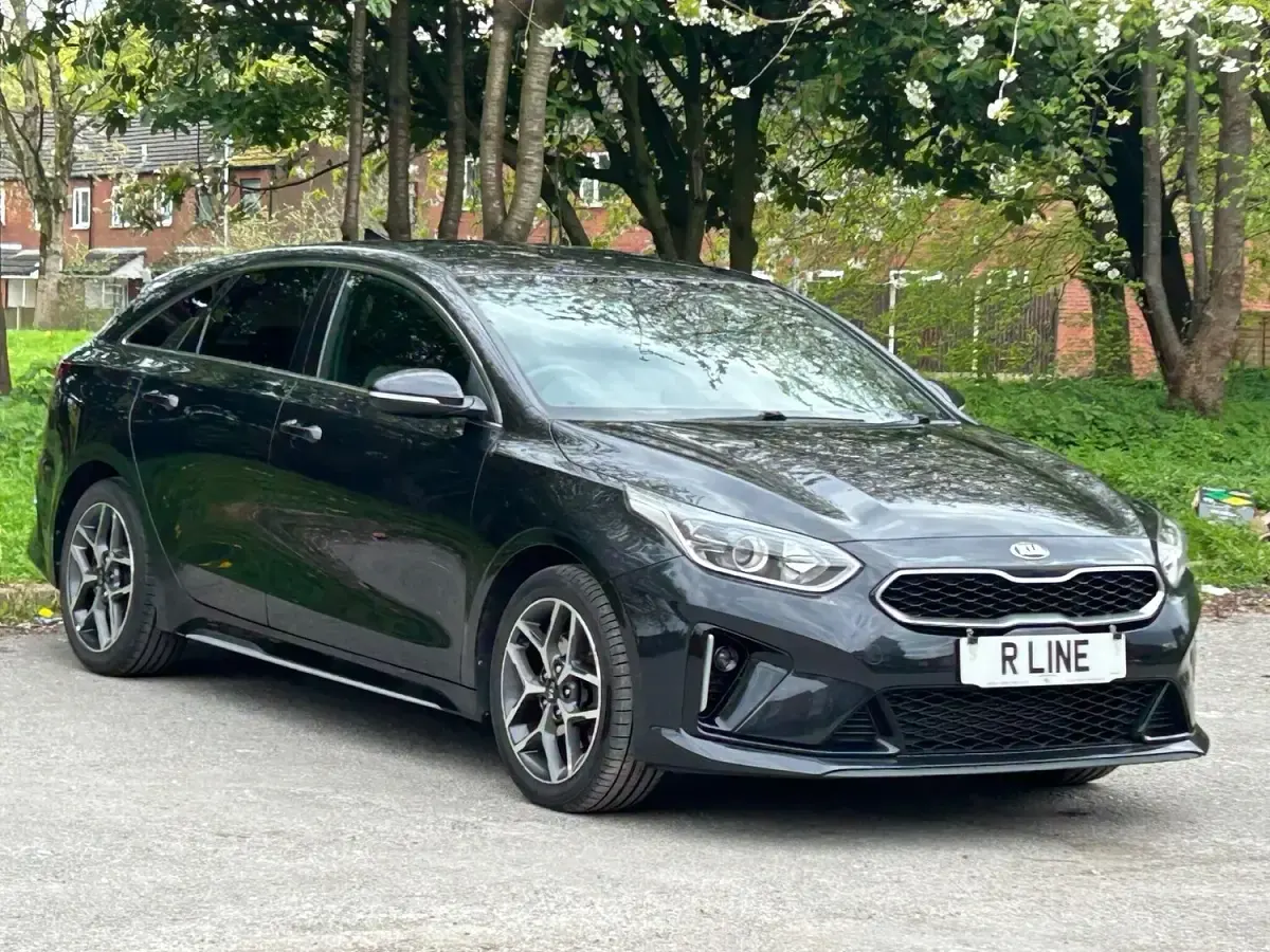 Used Kia ProCeed GT-Line 136 HP (100 kW) 2019 Black Estate