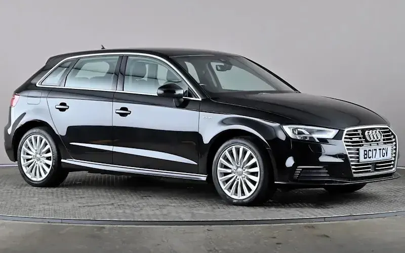 Käytetty Audi A3 e-tron Premium 150 HP (110 kW) 2017 Viistoperä