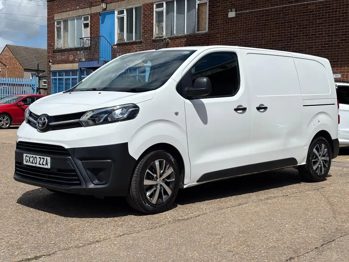 Used Toyota Proace 120 HP (88 kW) 2020 White MPV