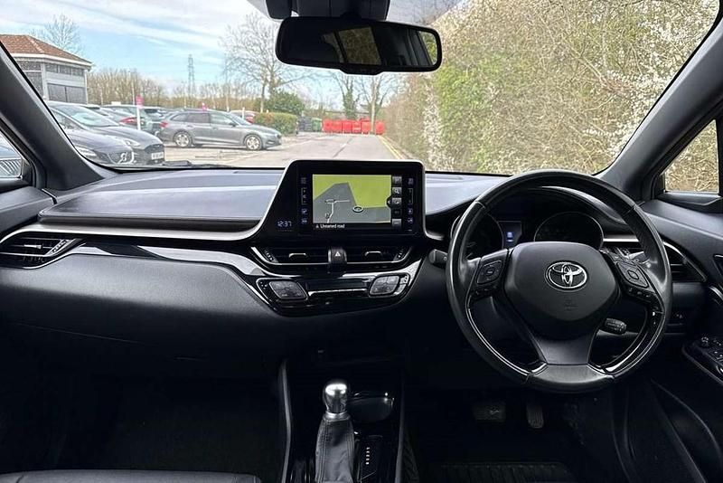 Used Toyota C-HR Design 120 HP (88 kW) 2019 Blue SUV