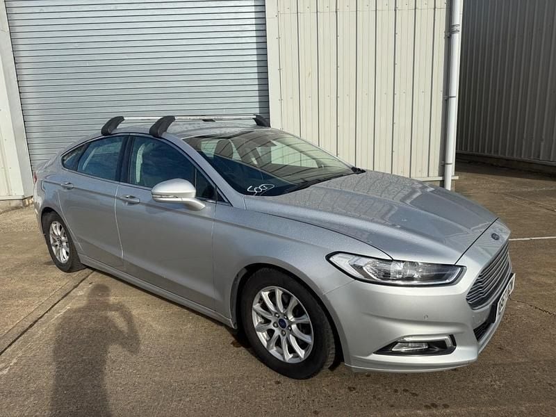 Silver Used 2017 Ford Mondeo Titanium Hatchback | £2,795 - Image 1/3
