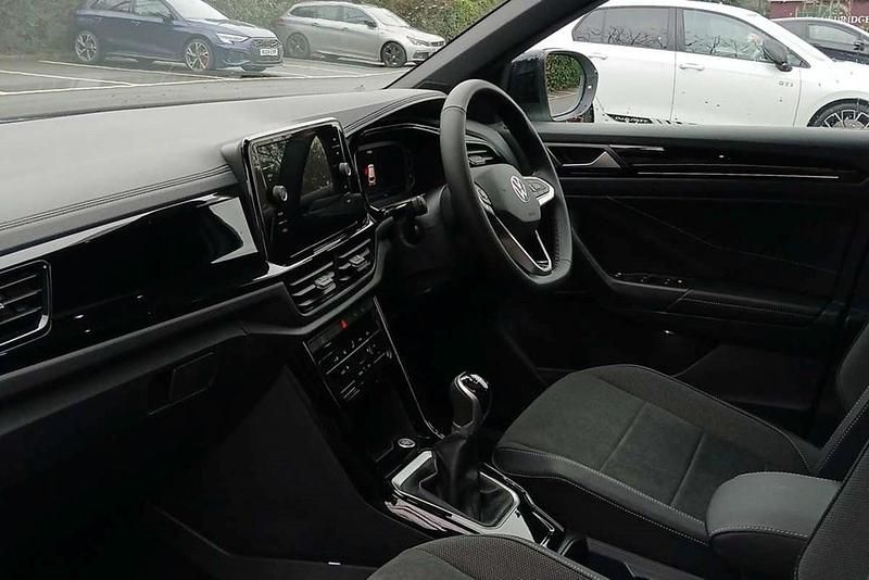 New VW T-Roc Design 150 HP (110 kW) 2025 White SUV